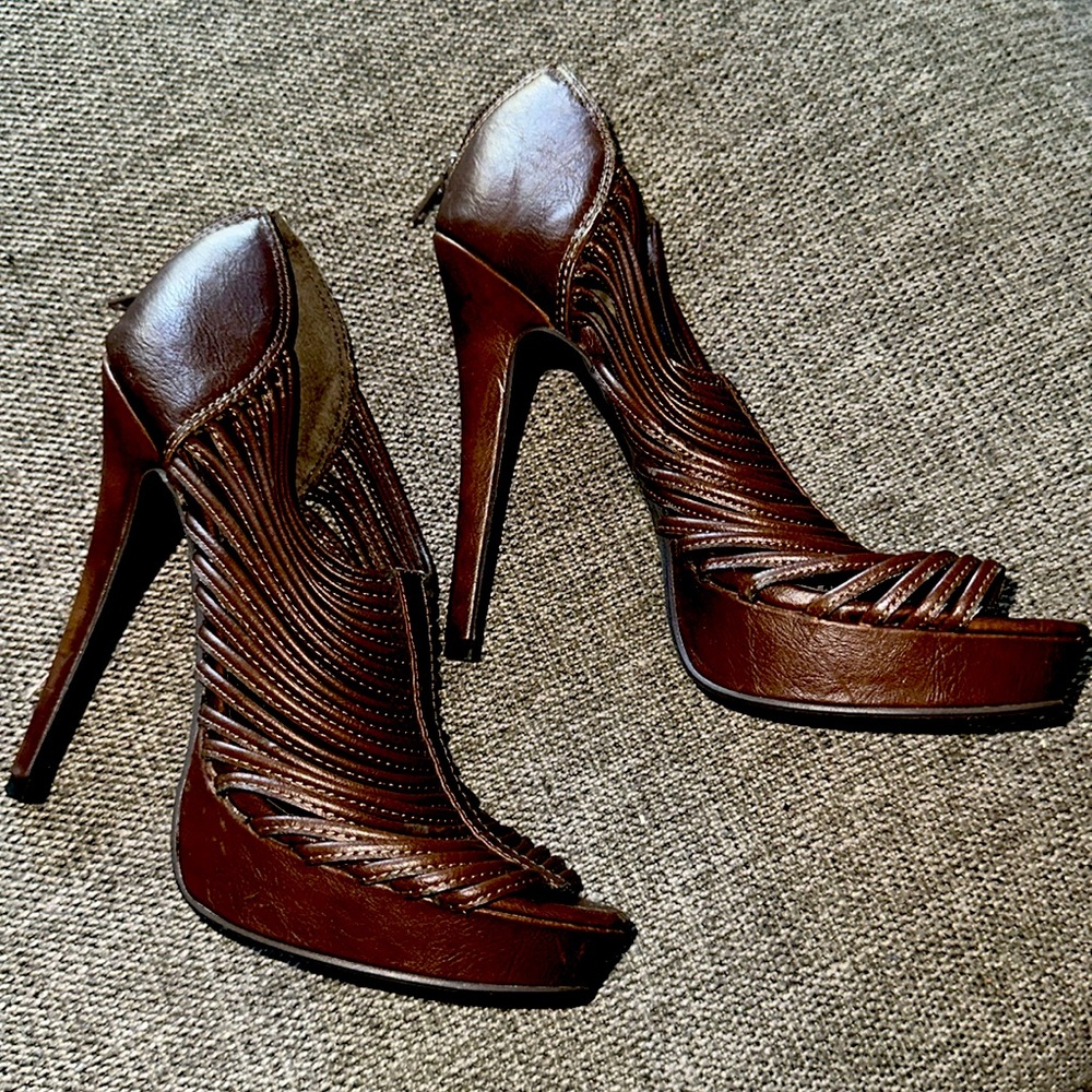 Brown Classy Heels 👠 🤎🤎🤎🤎